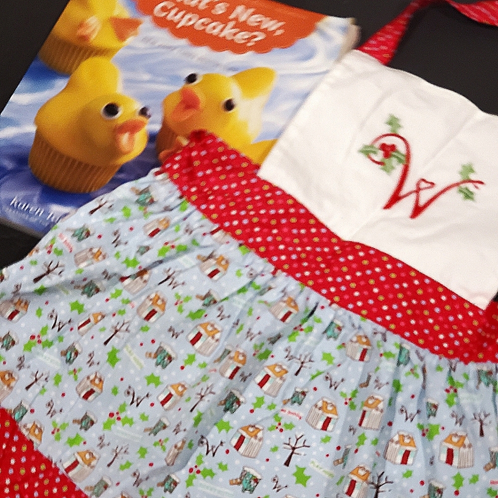American Girl WellieWishers Winter Holiday Child Size Apron Costume Pretend Play